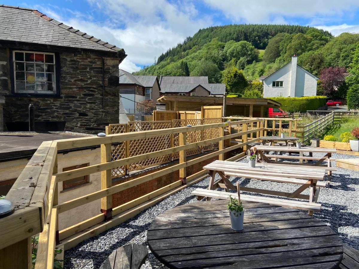 Oyo Glyn Valley Hotel Llansantffraid Llansantffraid Glyn Ceiriog Exterior foto
